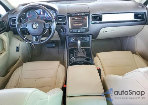 2011 Volkswagen Touareg V6 z USA, uszkodzony, nr VIN WVGFF9BP0BD004905